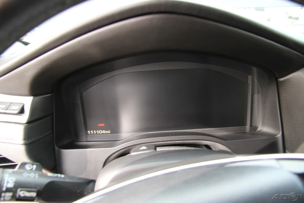 2015 Cadillac Escalade 4th Gen - Image 15 of 21