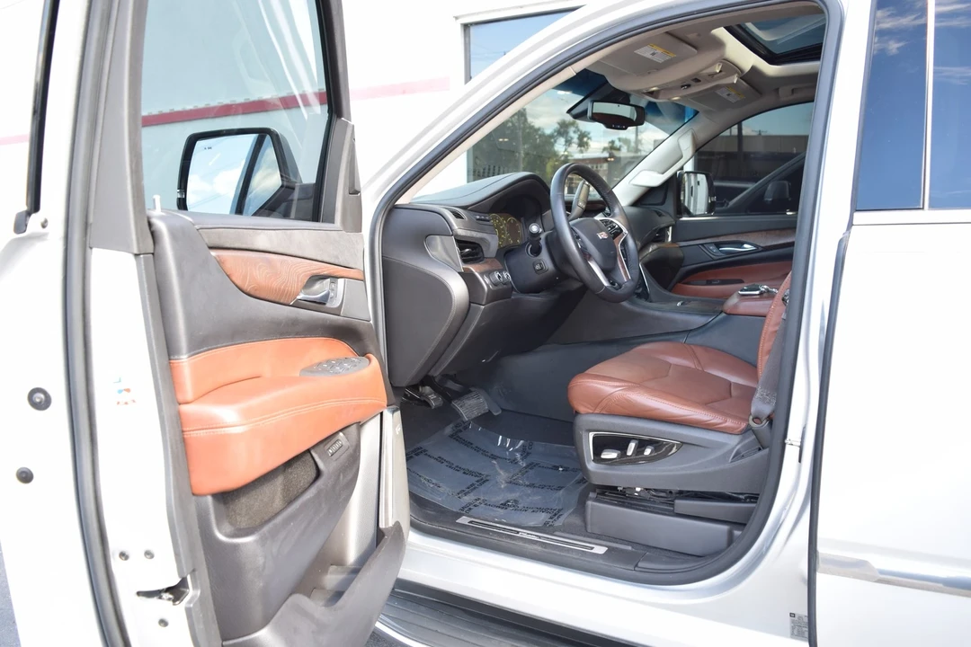 2015 Cadillac Escalade 4th Gen - Image 14 of 21