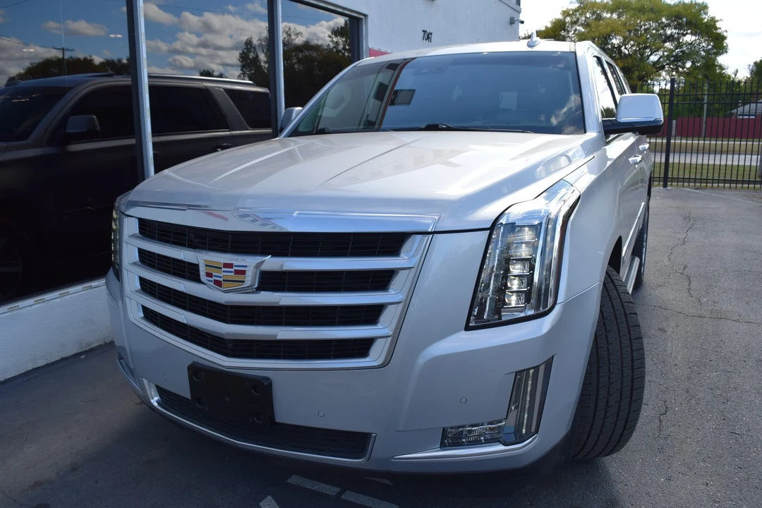 2015 Cadillac Escalade 4th Gen - Image 10 of 21