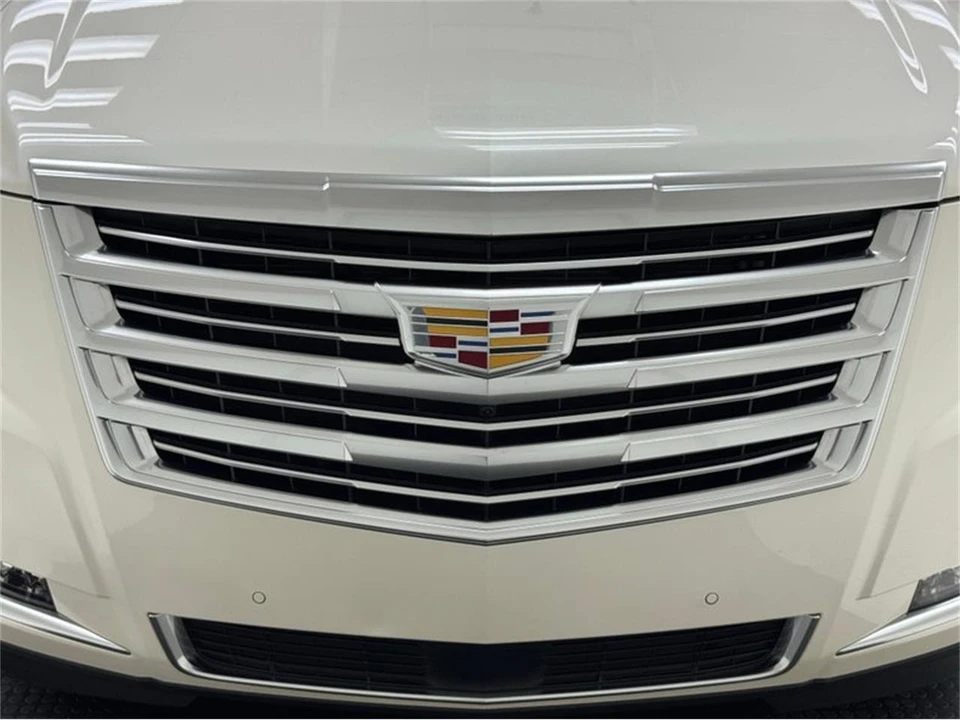 2015 Cadillac Escalade 4th Gen - Image 9 of 31