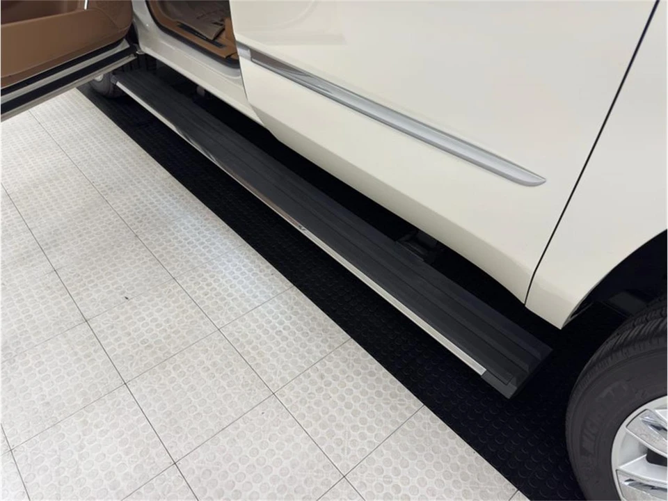 2015 Cadillac Escalade 4th Gen - Image 17 of 31