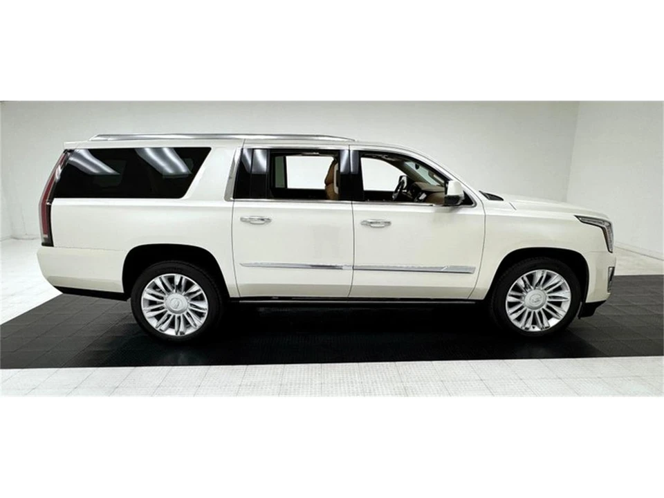 2015 Cadillac Escalade 4th Gen - Image 6 of 31