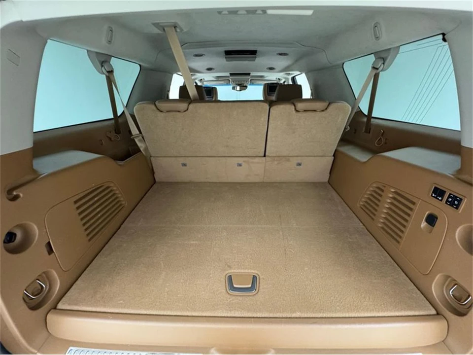 2015 Cadillac Escalade 4th Gen - Image 27 of 31
