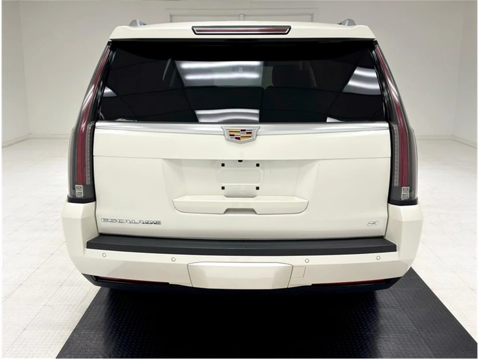 2015 Cadillac Escalade 4th Gen - Image 4 of 31
