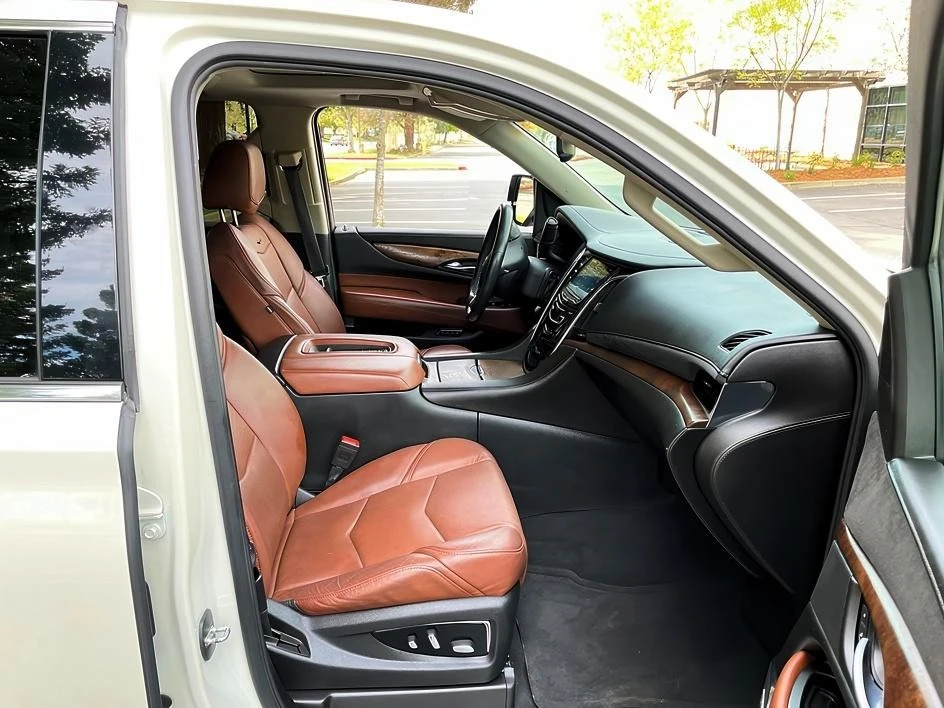 2015 Cadillac Escalade 4th Gen - Image 11 of 21