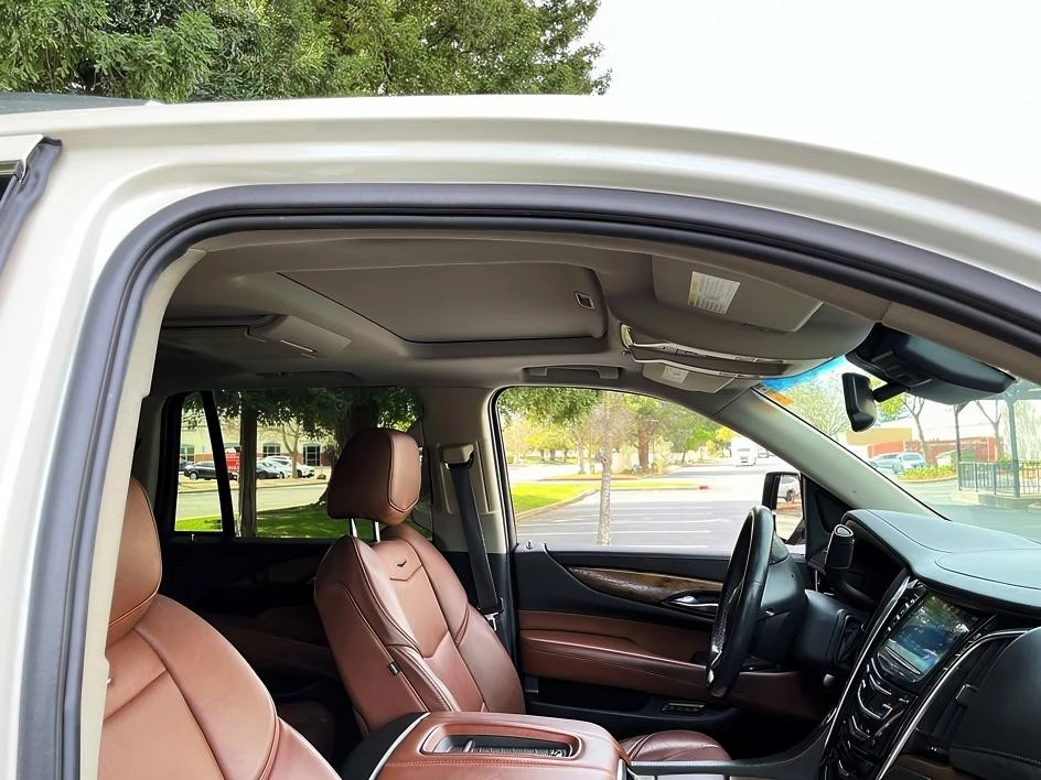 2015 Cadillac Escalade 4th Gen - Image 13 of 21