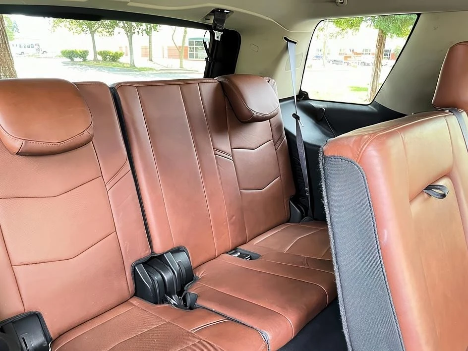 2015 Cadillac Escalade 4th Gen - Image 17 of 21