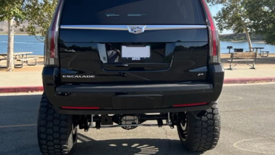 2015 Cadillac Escalade 4th Gen - Image 3 of 14