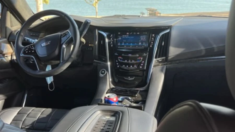 2015 Cadillac Escalade 4th Gen - Image 4 of 14