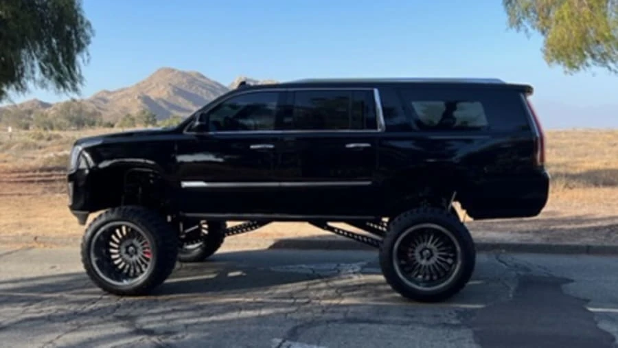 2015 Cadillac Escalade 4th Gen - Image 14 of 14
