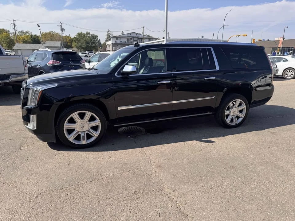 2015 Cadillac Escalade 4th Gen - Image 3 of 5