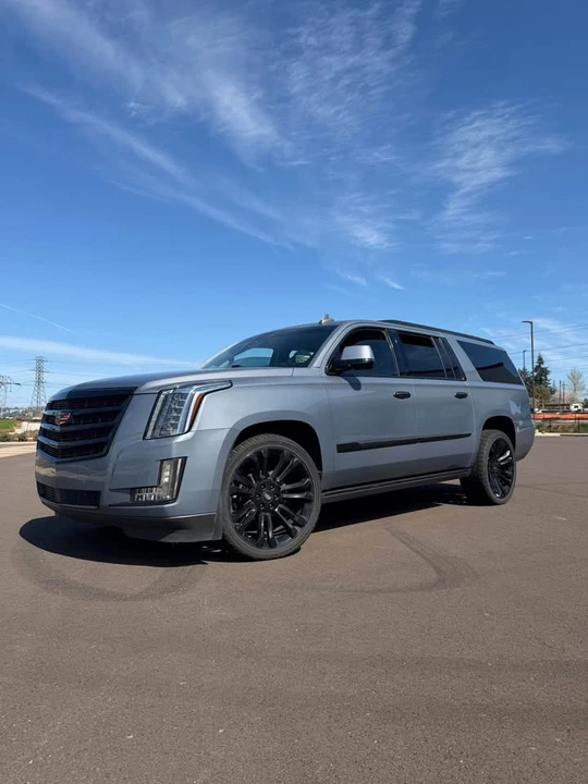 2015 Cadillac Escalade 4th Gen - Image 2 of 8