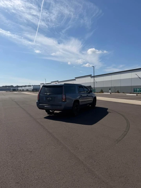 2015 Cadillac Escalade 4th Gen - Image 5 of 8