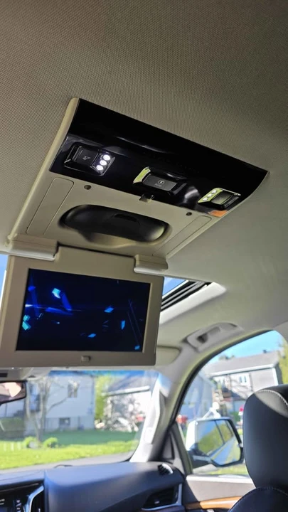 2015 Cadillac Escalade 4th Gen - Image 11 of 11