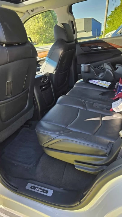 2015 Cadillac Escalade 4th Gen - Image 8 of 11