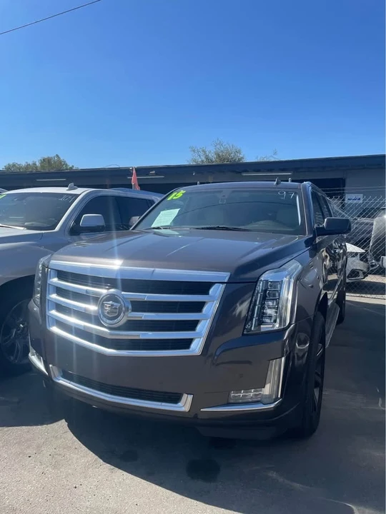 2015 Cadillac Escalade 4th Gen - Image 2 of 2