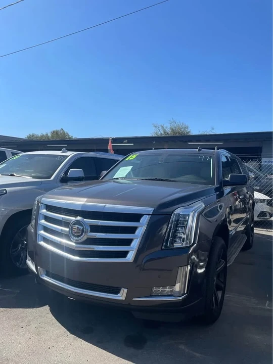 2015 Cadillac Escalade 4th Gen - Image 2 of 2