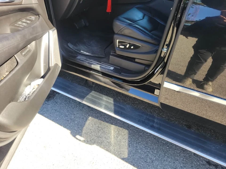 2015 Cadillac Escalade 4th Gen - Image 8 of 10
