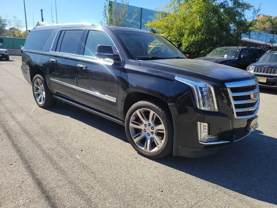 2015 Cadillac Escalade 4th Gen - Image 3 of 10