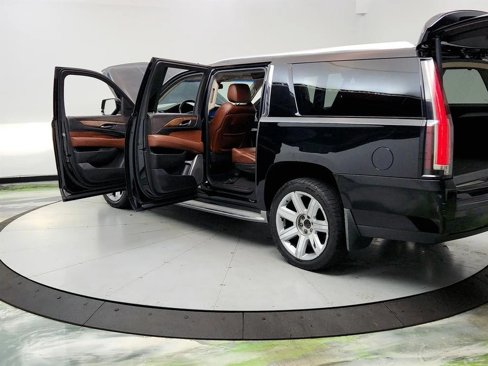 2015 Cadillac Escalade 4th Gen - Image 12 of 21