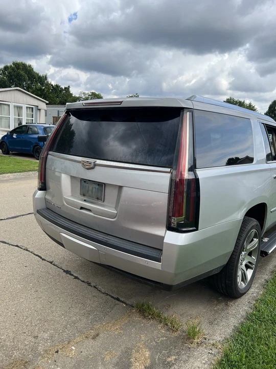 2015 Cadillac Escalade 4th Gen - Image 12 of 13