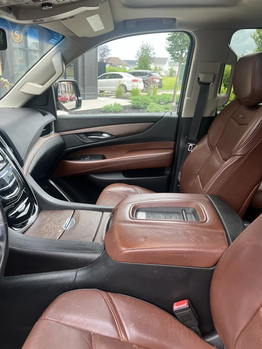 2015 Cadillac Escalade 4th Gen - Image 5 of 13