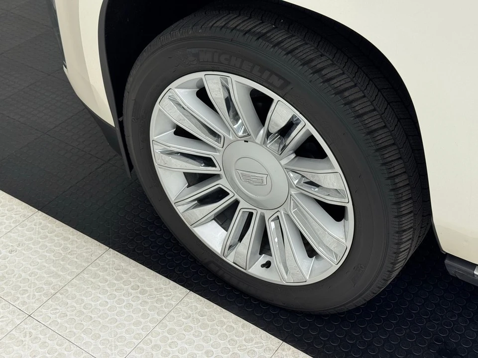 2015 Cadillac Escalade 4th Gen - Image 11 of 12