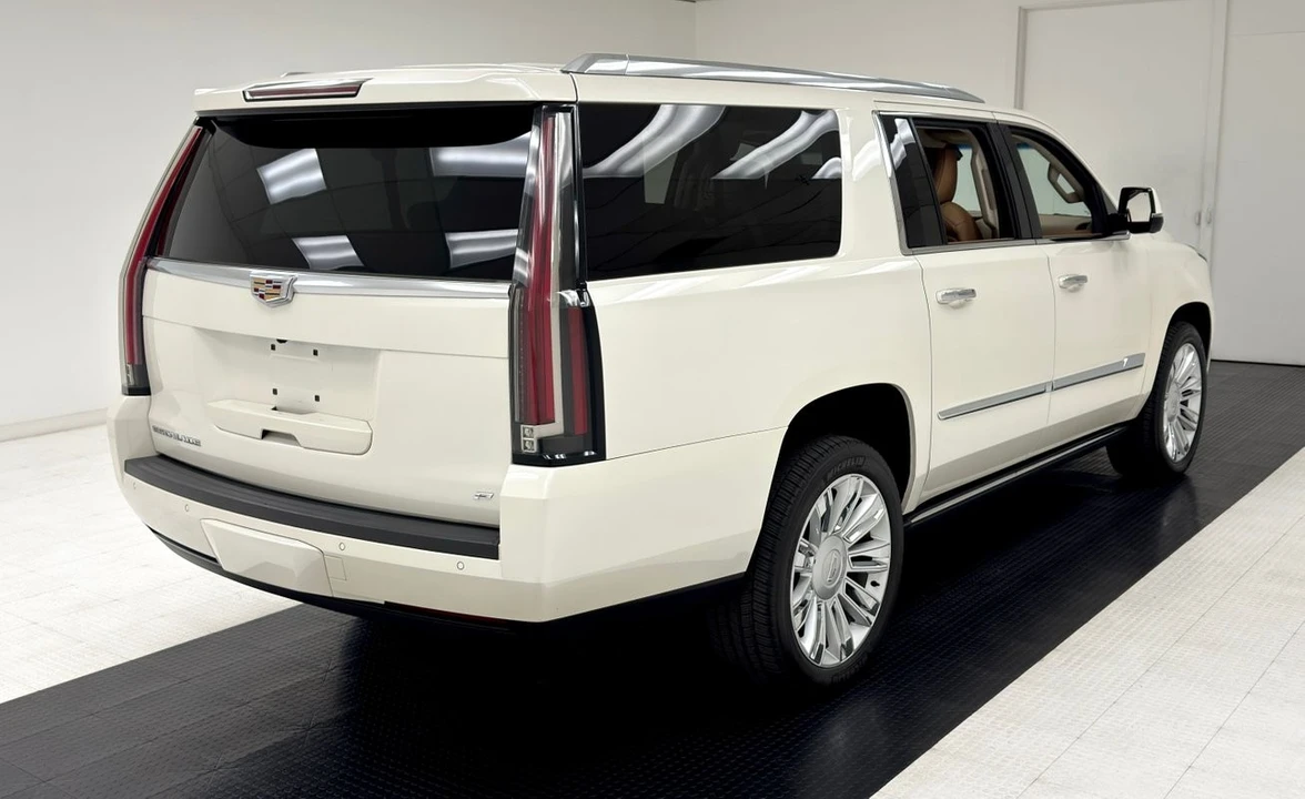 2015 Cadillac Escalade 4th Gen - Image 5 of 12