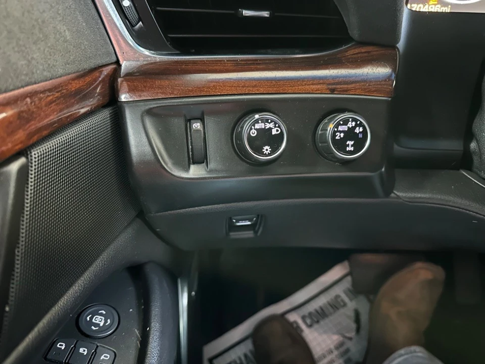 2015 Cadillac Escalade 4th Gen - Image 11 of 11