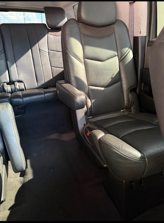 2015 Cadillac Escalade 4th Gen - Image 9 of 10