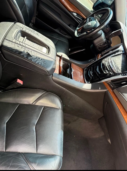 2015 Cadillac Escalade 4th Gen - Image 7 of 10