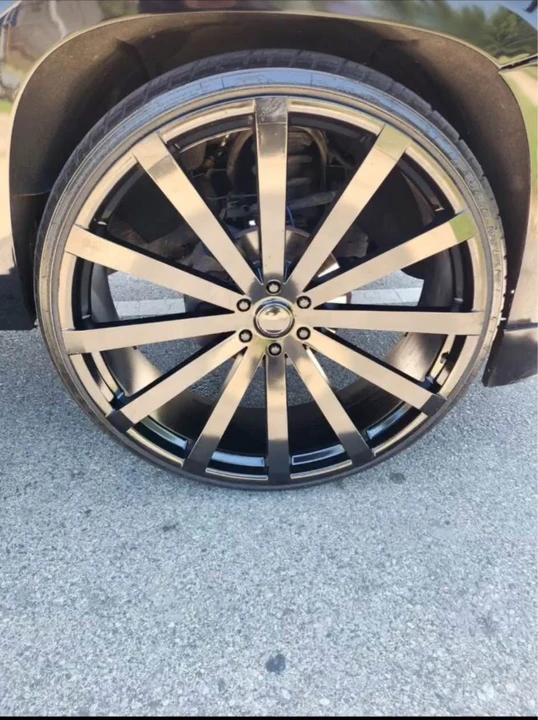 2015 Cadillac Escalade 4th Gen - Image 6 of 10