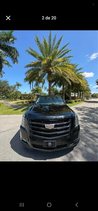 2015 Cadillac Escalade 4th Gen - Image 15 of 21