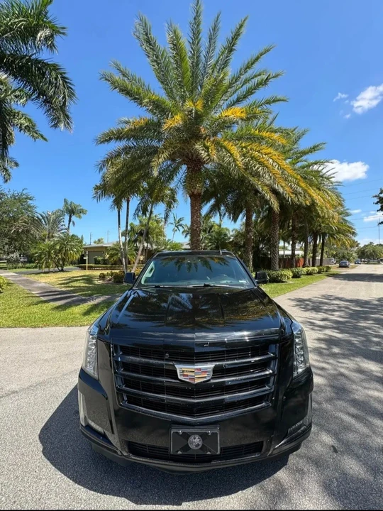 2015 Cadillac Escalade 4th Gen - Image 16 of 21