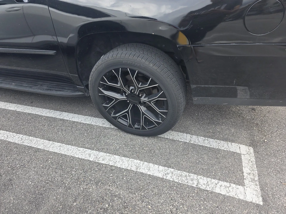 2015 Cadillac Escalade 4th Gen - Image 8 of 21