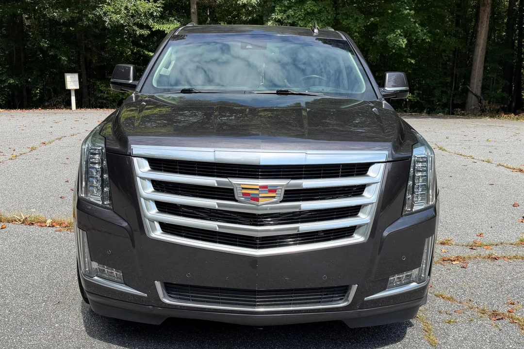 2015 Cadillac Escalade 4th Gen - Image 2 of 31