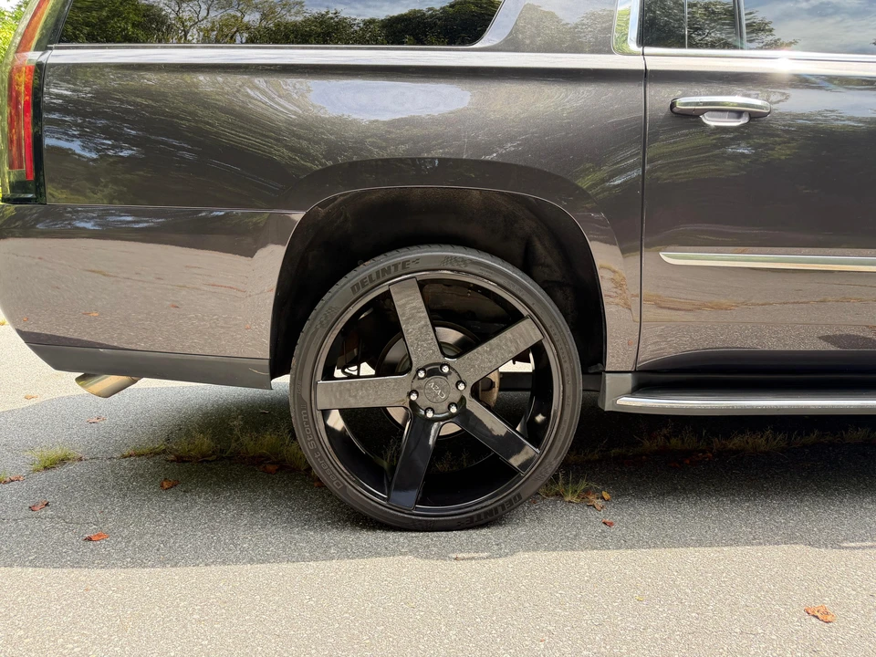 2015 Cadillac Escalade 4th Gen - Image 31 of 31