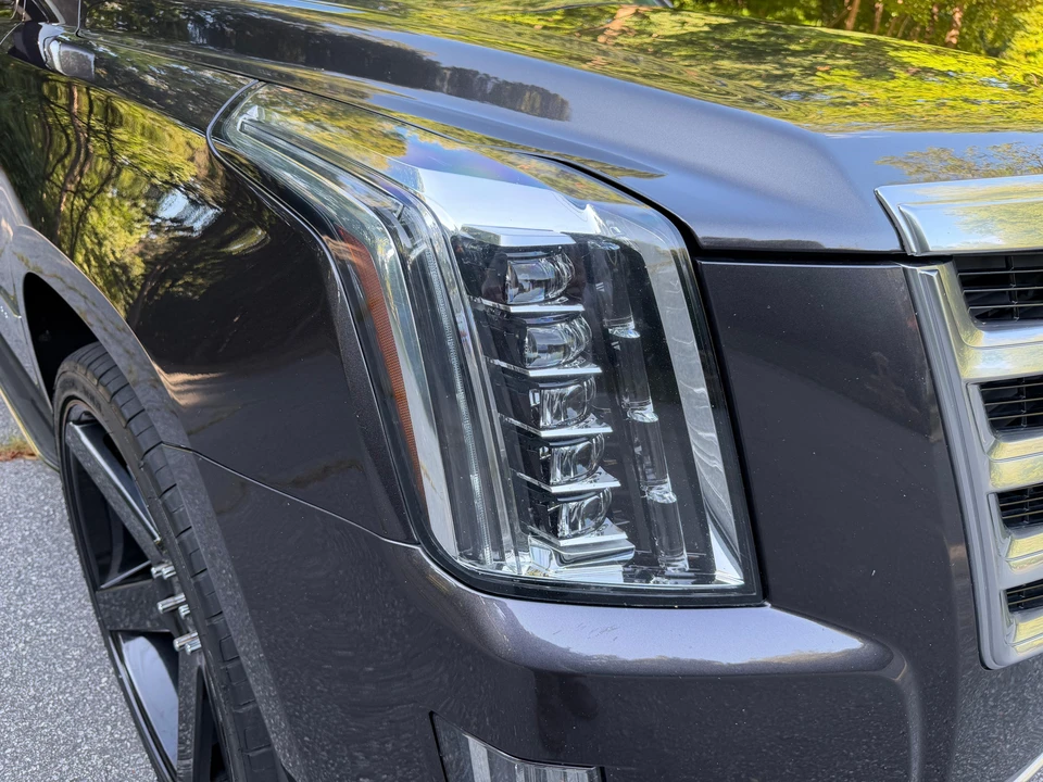 2015 Cadillac Escalade 4th Gen - Image 17 of 31