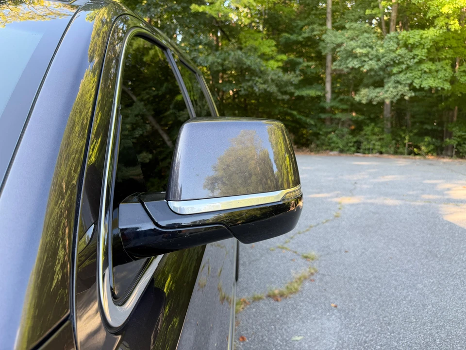 2015 Cadillac Escalade 4th Gen - Image 19 of 31