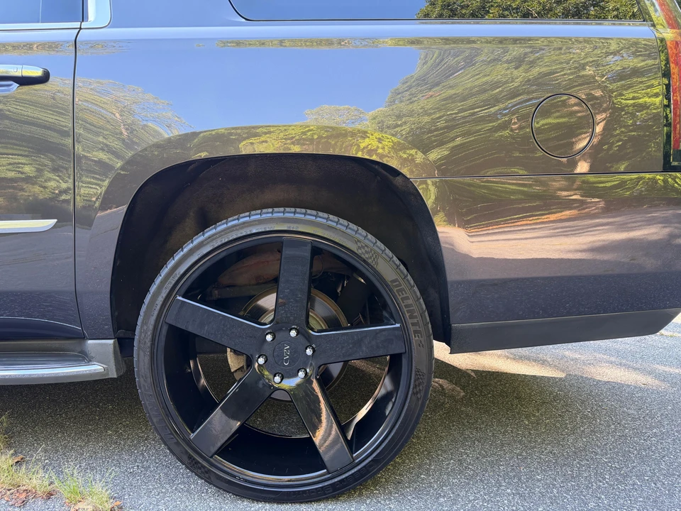 2015 Cadillac Escalade 4th Gen - Image 29 of 31