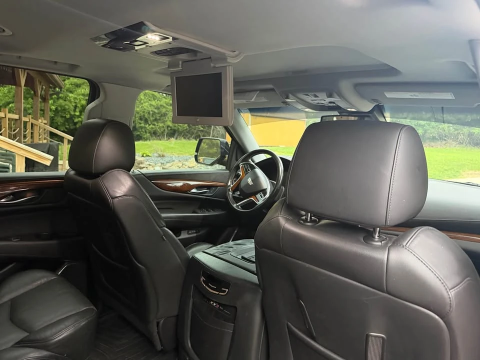 2015 Cadillac Escalade 4th Gen - Image 7 of 9
