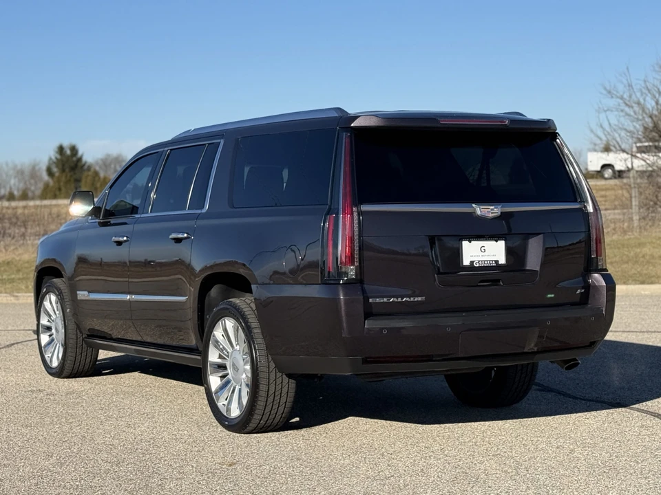 2015 Cadillac Escalade 4th Gen - Image 7 of 31