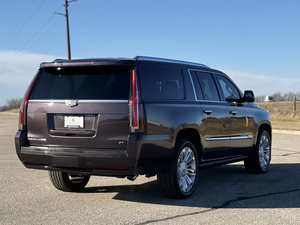 2015 Cadillac Escalade 4th Gen - Image 10 of 31