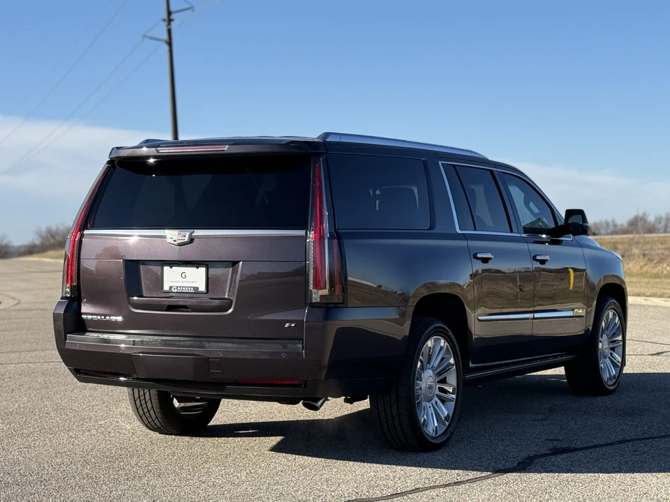 2015 Cadillac Escalade 4th Gen - Image 11 of 31