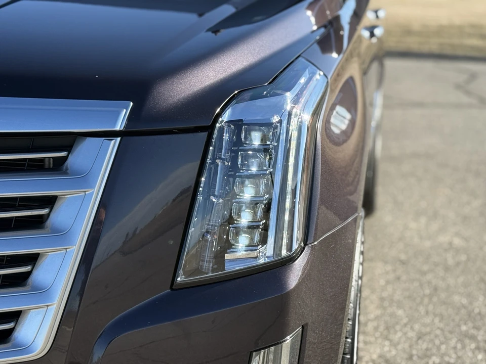 2015 Cadillac Escalade 4th Gen - Image 21 of 31