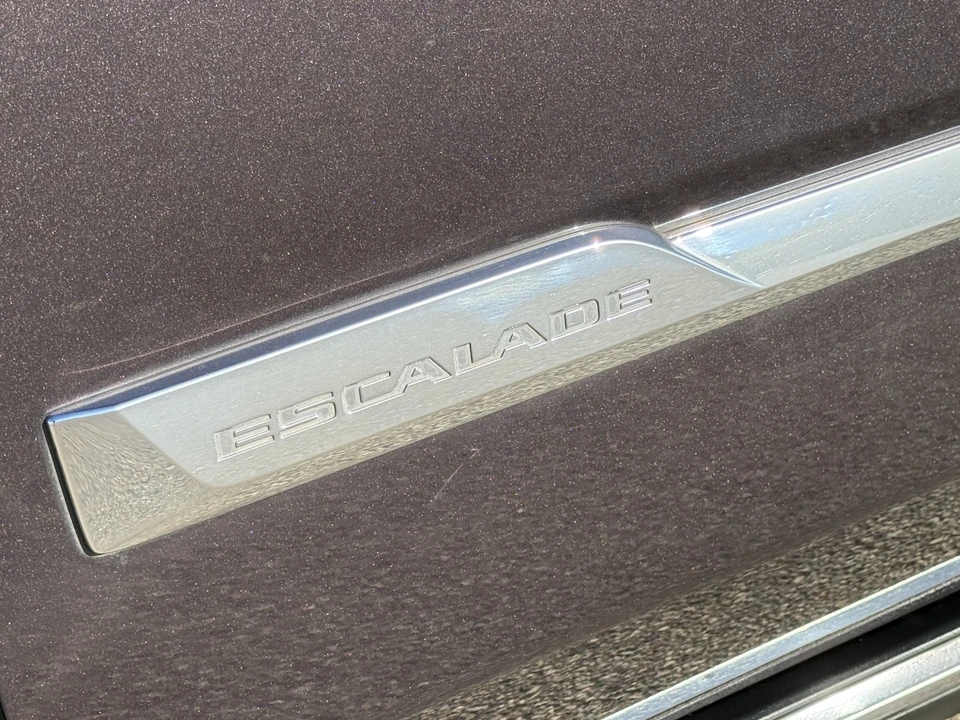2015 Cadillac Escalade 4th Gen - Image 23 of 31