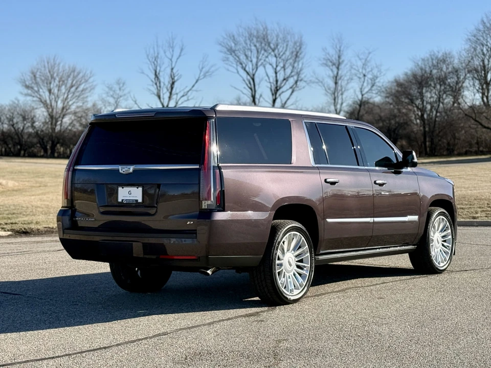 2015 Cadillac Escalade 4th Gen - Image 12 of 31