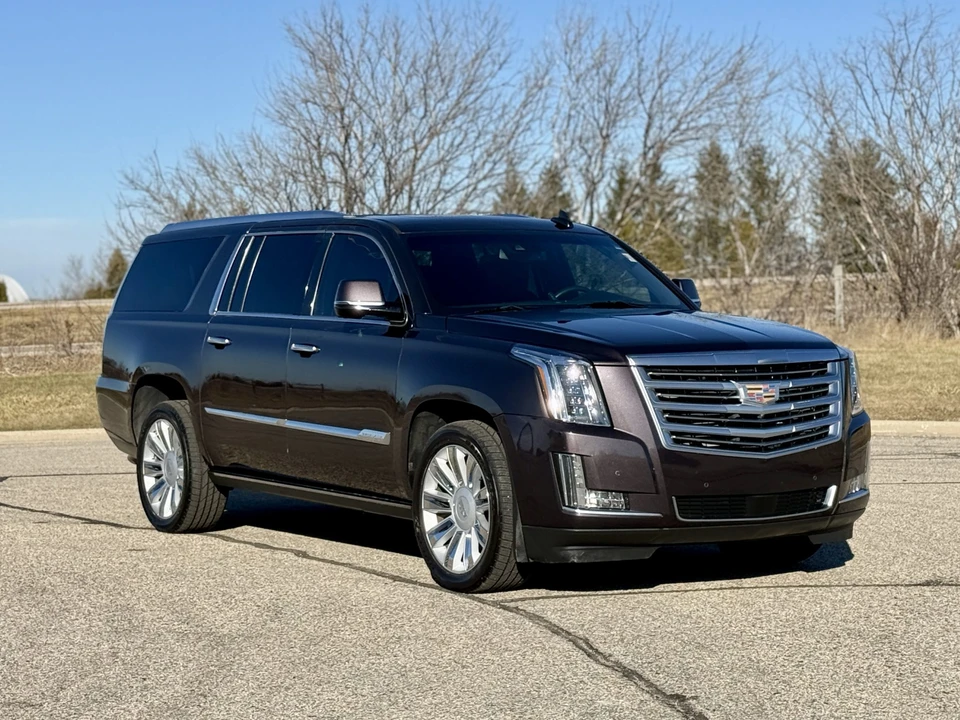 2015 Cadillac Escalade 4th Gen - Image 15 of 31