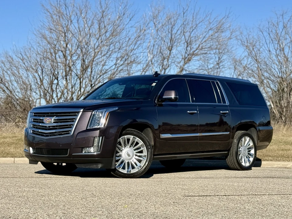 2015 Cadillac Escalade 4th Gen - Image 2 of 31