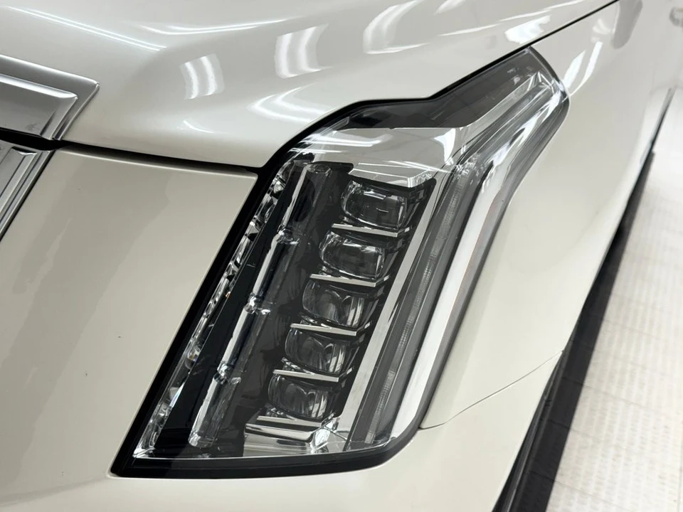 2015 Cadillac Escalade 4th Gen - Image 10 of 12
